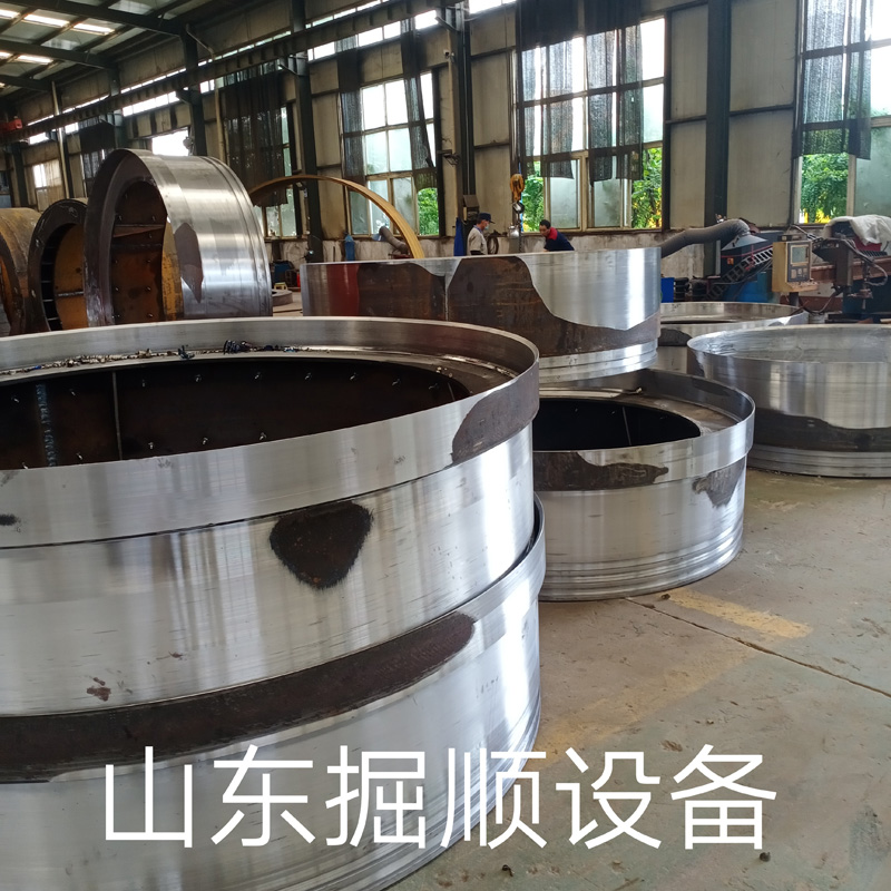 帶浙江客戶參觀中繼間廠家的生產(chǎn)車間  掘順機械盡顯過硬品質